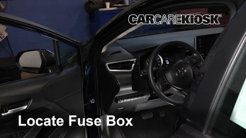 2021 Toyota Corolla LE 1.8L 4 Cyl. Fuse (Interior) Check